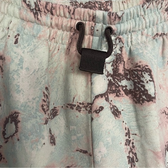 Adidas Parley Men’s 7/8 Tapered Joggers High Rise Drawstring Small - Picture 4 of 11